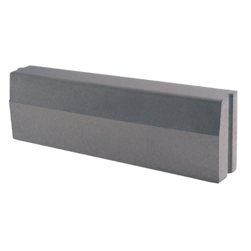 ขอบคันหินใหญ่ทรงเหลี่ยม ขอบคันหินใหญ่ทรงเหลี่ยม
